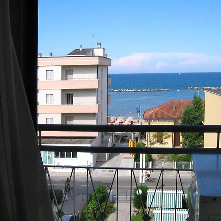 Hotel Olimpia Беллария-Иджеа-Марина Экстерьер фото