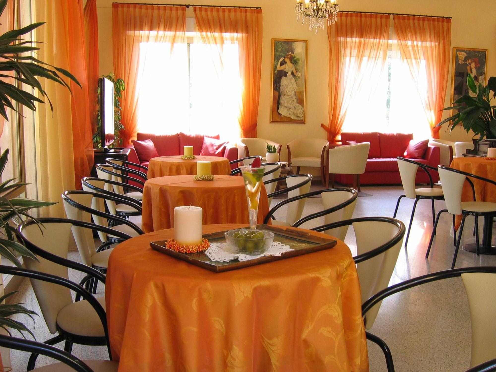 Hotel Olimpia Беллария-Иджеа-Марина Экстерьер фото