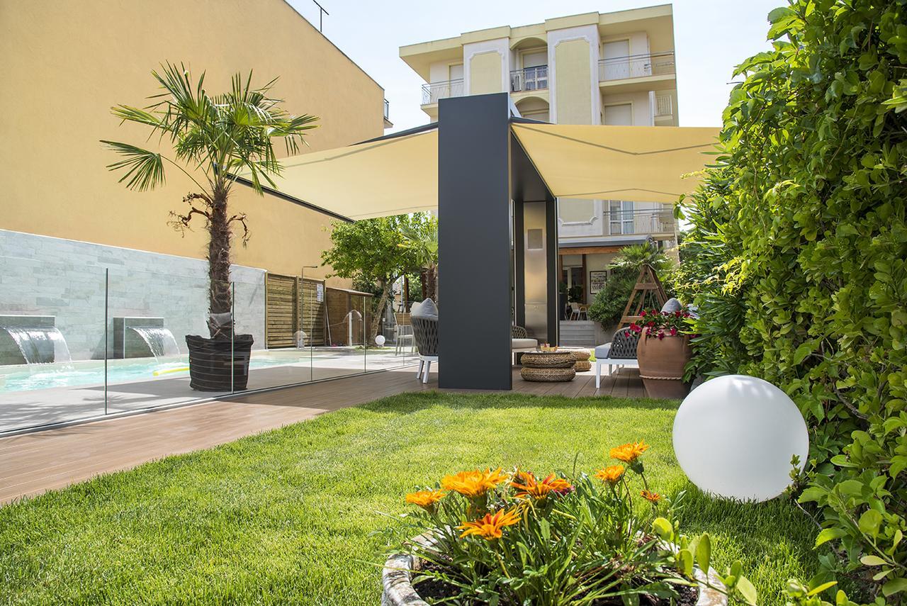 Hotel Olimpia Беллария-Иджеа-Марина Экстерьер фото